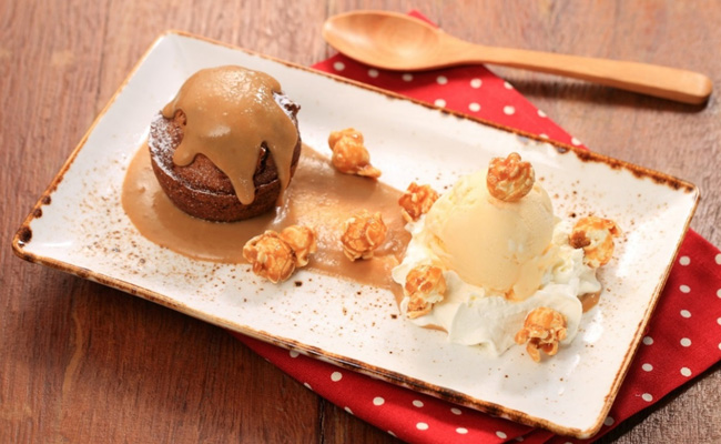 Delight your sweet craving in a relaxing atmosphere at Breeze Café & Bar