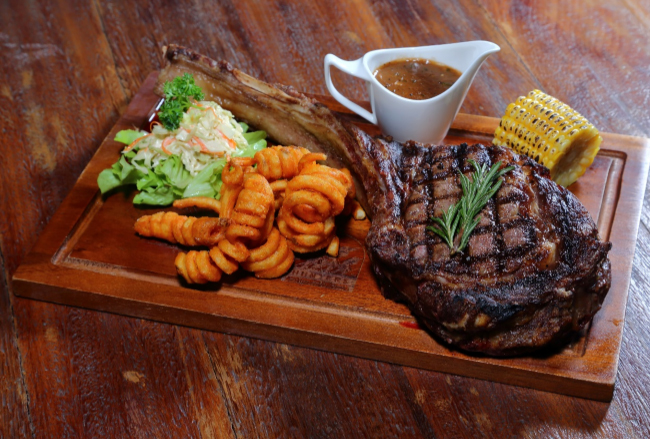 Treat yourself to chef’s special menus at Breeze Café and Bar