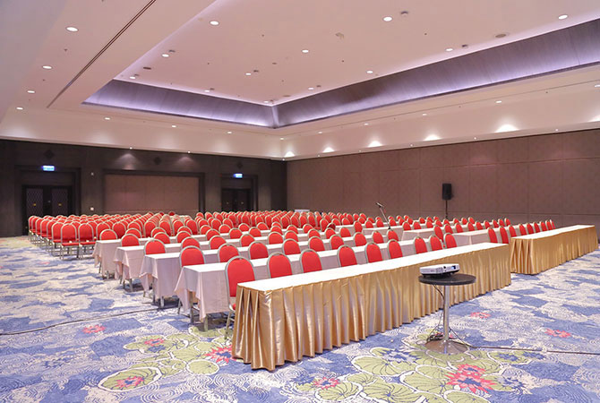 รูปแบบการเสิร์ฟอาหารแบบผู้จัดงานมืออาชีพในงานประชุมสัมมนา