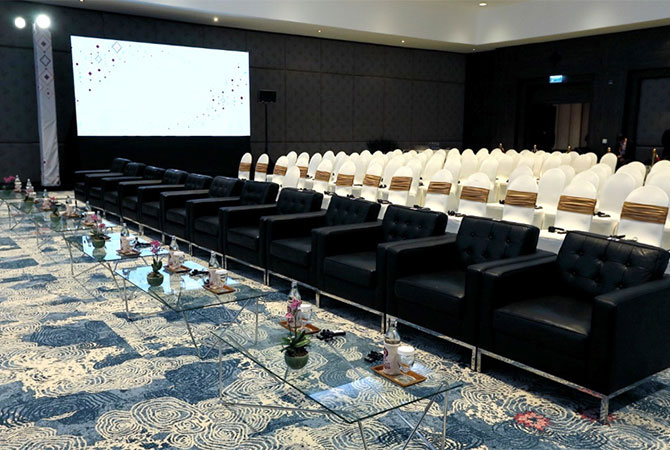 รูปแบบการเสิร์ฟอาหารแบบผู้จัดงานมืออาชีพในงานประชุมสัมมนา
